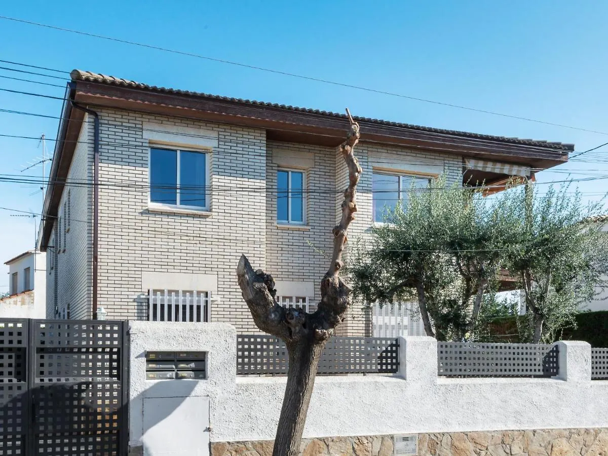 Luxuriant Apartment In Cambrils With Private Terrace Hiszpania
